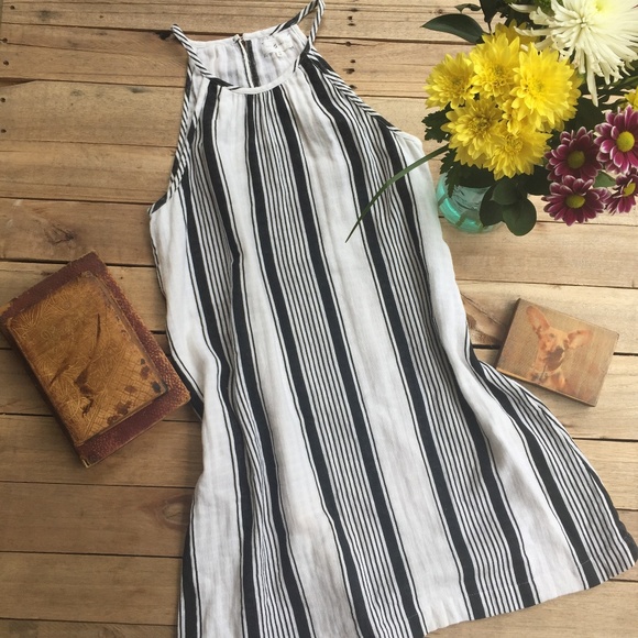 Lou & Grey Dresses & Skirts - Lou & Grey Black/White Stripe Summer Dress (M)